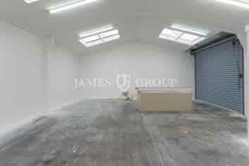 High-Profile Takanini Trade Unit