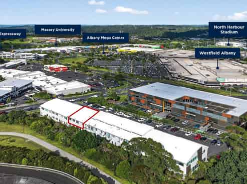 Quality First-Floor Office in the Heart of Albany