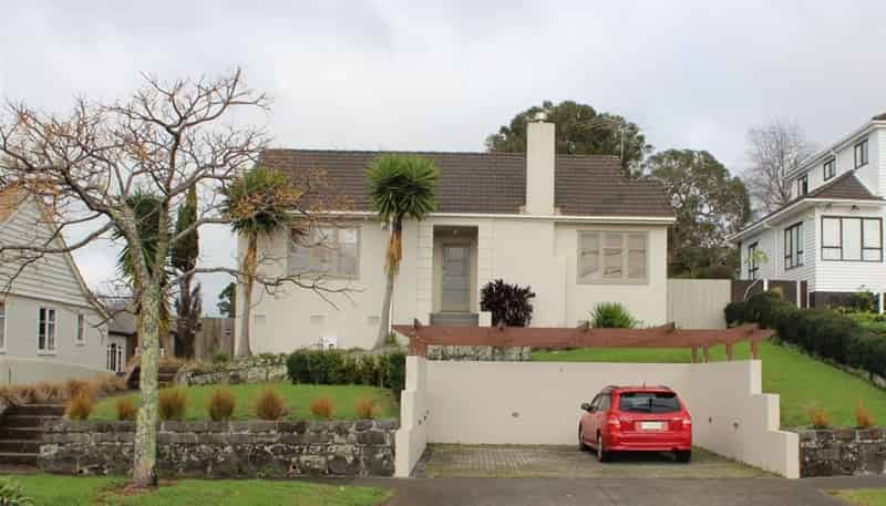 50 Waiohua Road, Greenlane