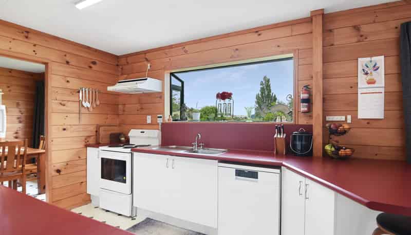 176 Okoia Road, Okoia