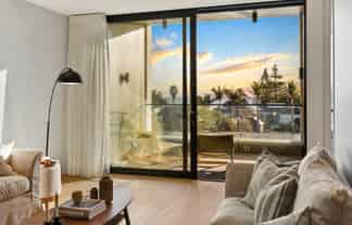 12/423 Beach Road, Mairangi Bay