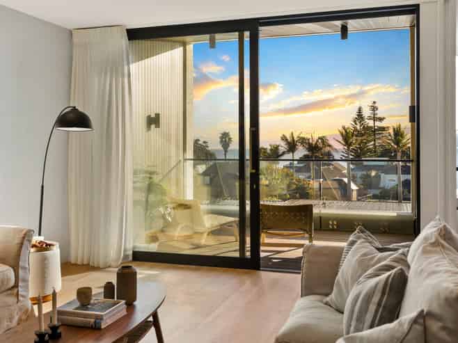 12/423 Beach Road, Mairangi Bay