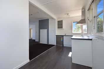 166 Alford Forest Road, Allenton