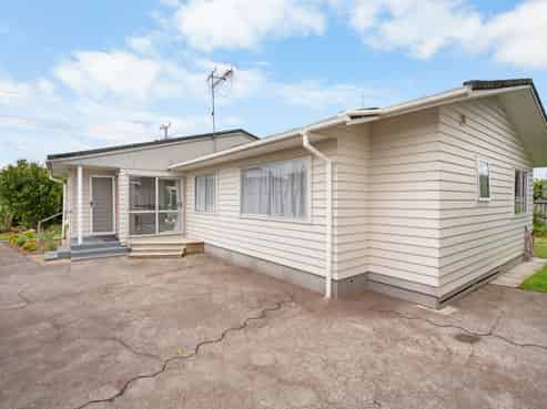 28 Browning Street, Leamington