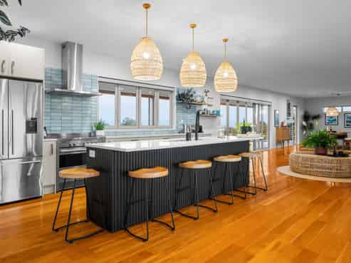 99 Cowes Bay Road, Waiheke Island
