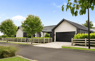 2 Munro Oak Lane, Clevedon