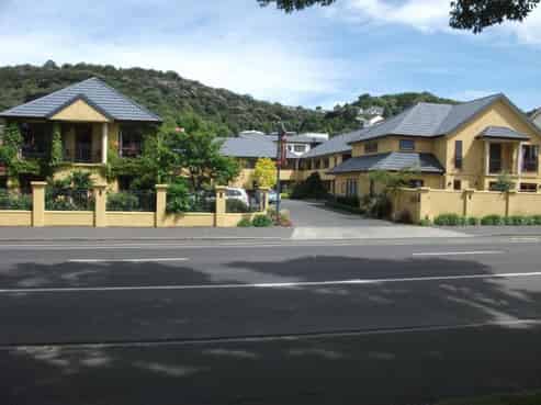 High Profile - 25 Units - Dunedin - $400K + NP