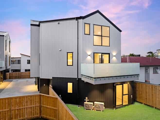 30B Tomintoul Place, Highland Park