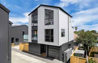 30C Tomintoul Place, Highland Park