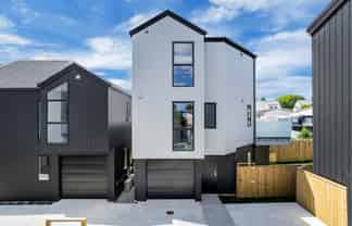 30C Tomintoul Place, Highland Park