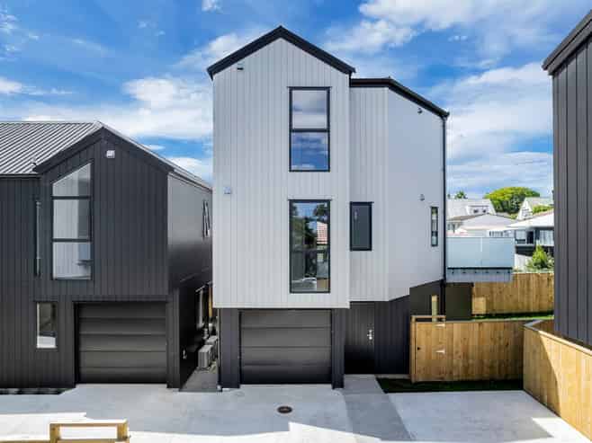 30C Tomintoul Place, Highland Park