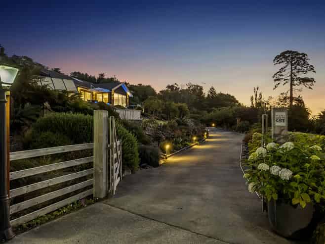 28 Barling Street, Macandrew Bay