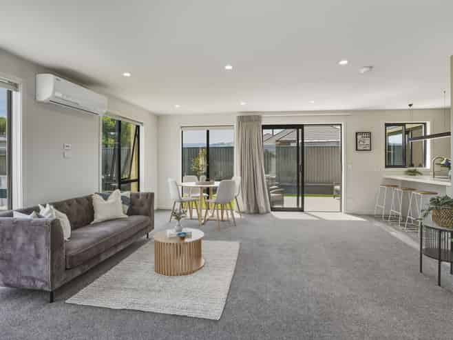 8C Wingatui Road, Mosgiel