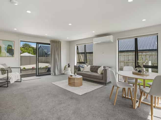 8C Wingatui Road, Mosgiel