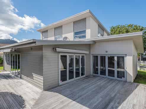 1 Parahaki Street, Regent