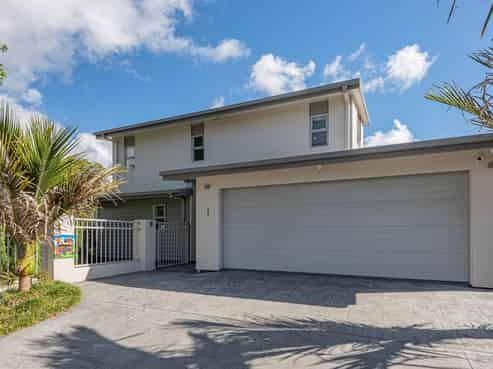 1 Parahaki Street, Regent