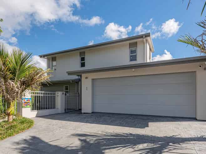 1 Parahaki Street, Regent