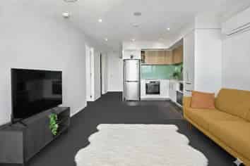 304/1 Buscomb Avenue, Henderson