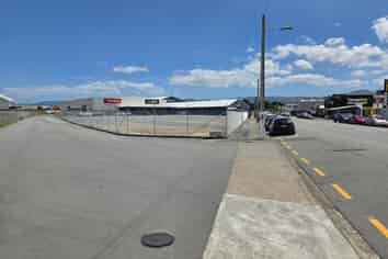 High Profile Yard Or Purpose Build