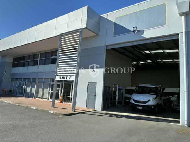 Modern 408sqm A-Grade Airport Unit | Available Now