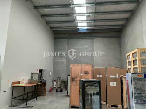 Modern 408sqm A-Grade Airport Unit | Available Now