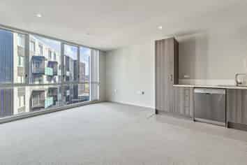 407/3 Rose Garden Lane, Albany