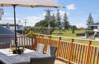 300 Given Avenue, Whangamata