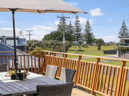 300 Given Avenue, Whangamata