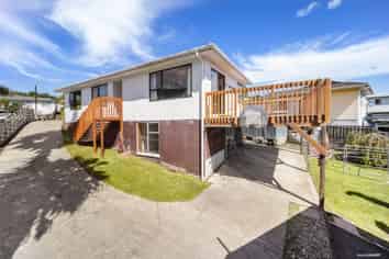 77 Brunner Road, Glen Eden