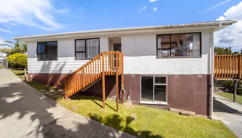 77 Brunner Road, Glen Eden