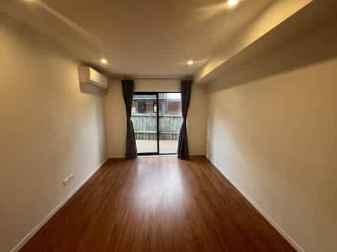 2/16 Inverness Avenue, Hamilton East