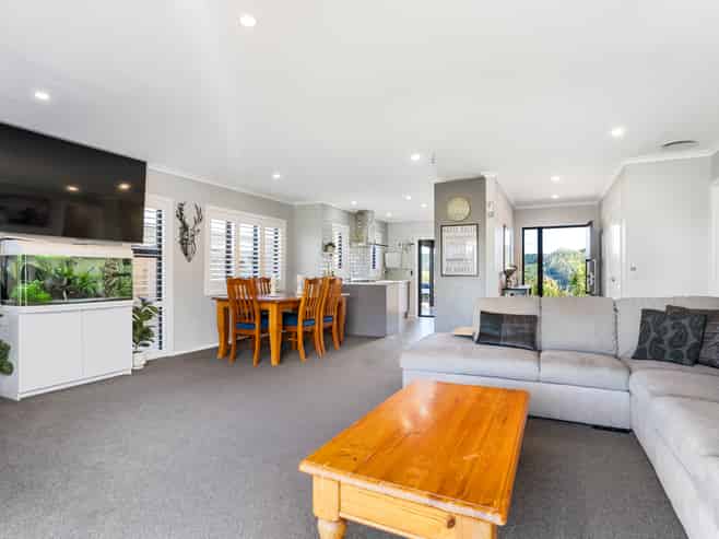 15 Manatu Close, Whangamata