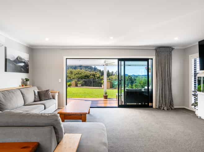 15 Manatu Close, Whangamata