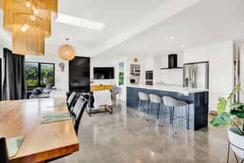 6 Aytoun Street, Opunake