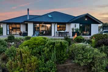 6 Aytoun Street, Opunake