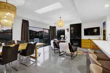 6 Aytoun Street, Opunake