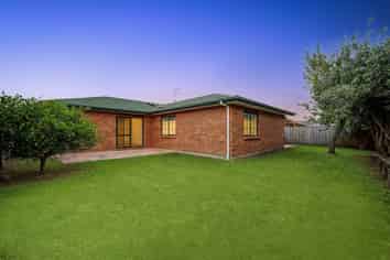 42 Farmdale Court, Flat Bush