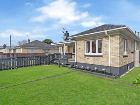 1/44 Willis Road, Papakura