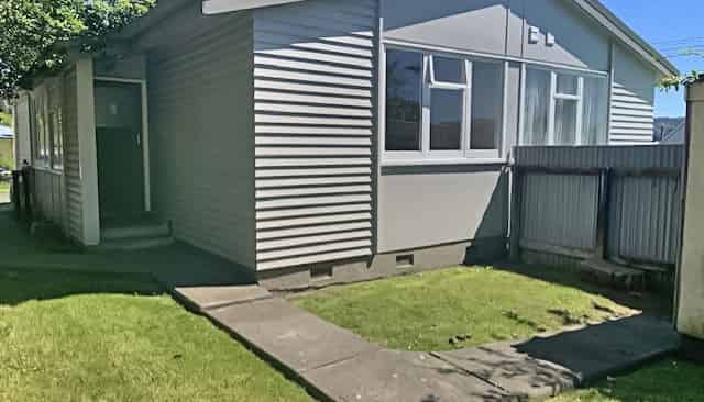 22 Oxford, Outer Kaiti