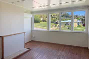 22 Oxford, Outer Kaiti