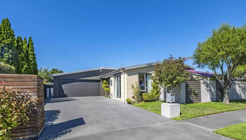  49 Coolspring Way, Redwood