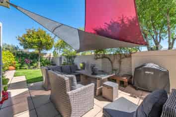  49 Coolspring Way, Redwood