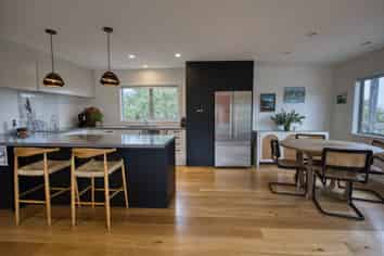 26 Kennedy Road, Surfdale