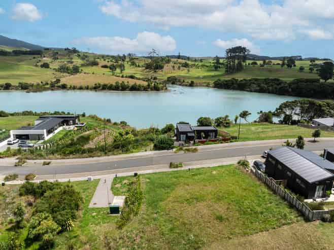 41 Omahina Street, Raglan