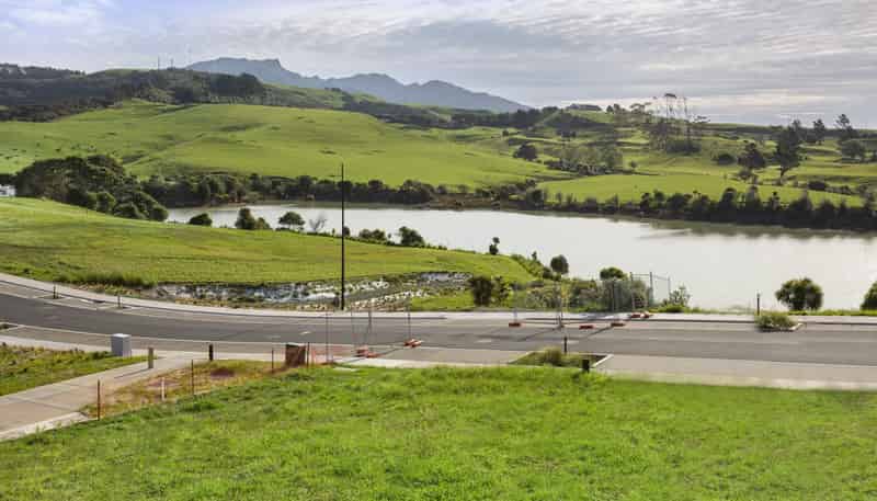 41 Omahina Street, Raglan