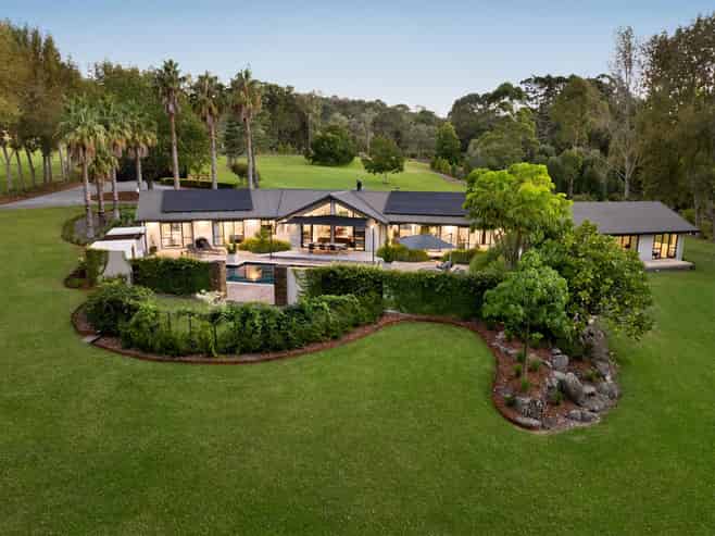  44 Hardens Lane, Paremoremo