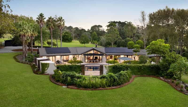  44 Hardens Lane, Paremoremo