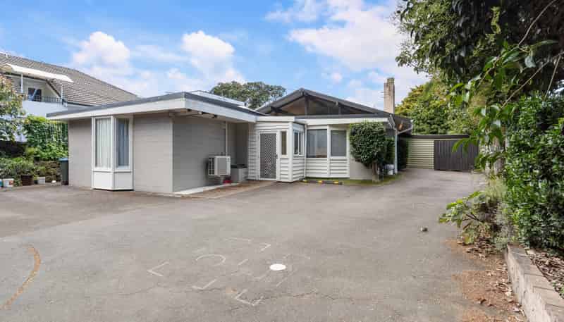 92 Gillies Avenue, Epsom