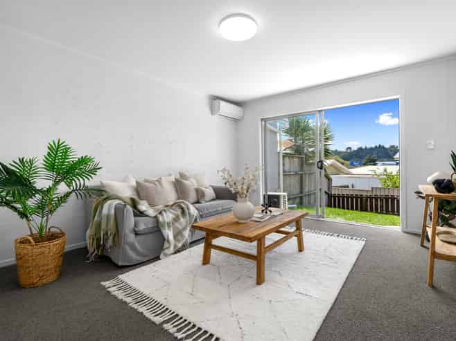 9B Jonathon Street, Brookfield