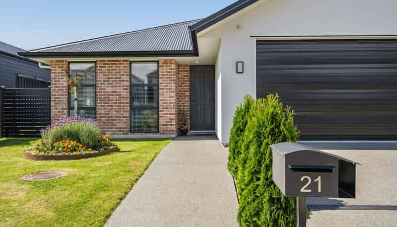 21 Cynisca Crescent, Wallaceville